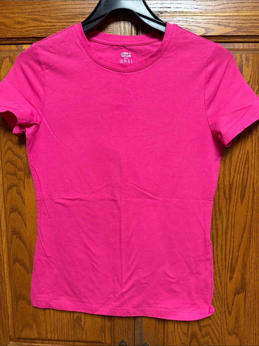 Lord & Taylor Hot Pink Short Sleeve Crew Neck Tee * NWOT